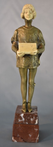 LEON NOEL DELAGRANGE figura bronce y marfil. Base mármol casc. Alto: 24,5 cm.