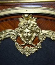 Gabinete estilo Luis XVI, de la casa Forest
