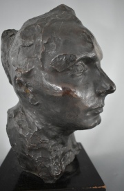 Bourdelle, Antoine, CABEZA, escultura de bronce. Alto: 29 cm. Alto con base: 34 cm.