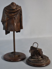 A. Coello de Portugal. Maniqui y Bolso. Dos esculturas de bronce.