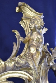 Par de Chenets con Sirenas de bronce dorado. Alto 33 cm.