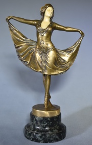 AFFORTUNATO GORY, La  Bailarina, escultura de bronce y marfil, firmado A. Gory. Paris en la base. Pedestal de mármol v